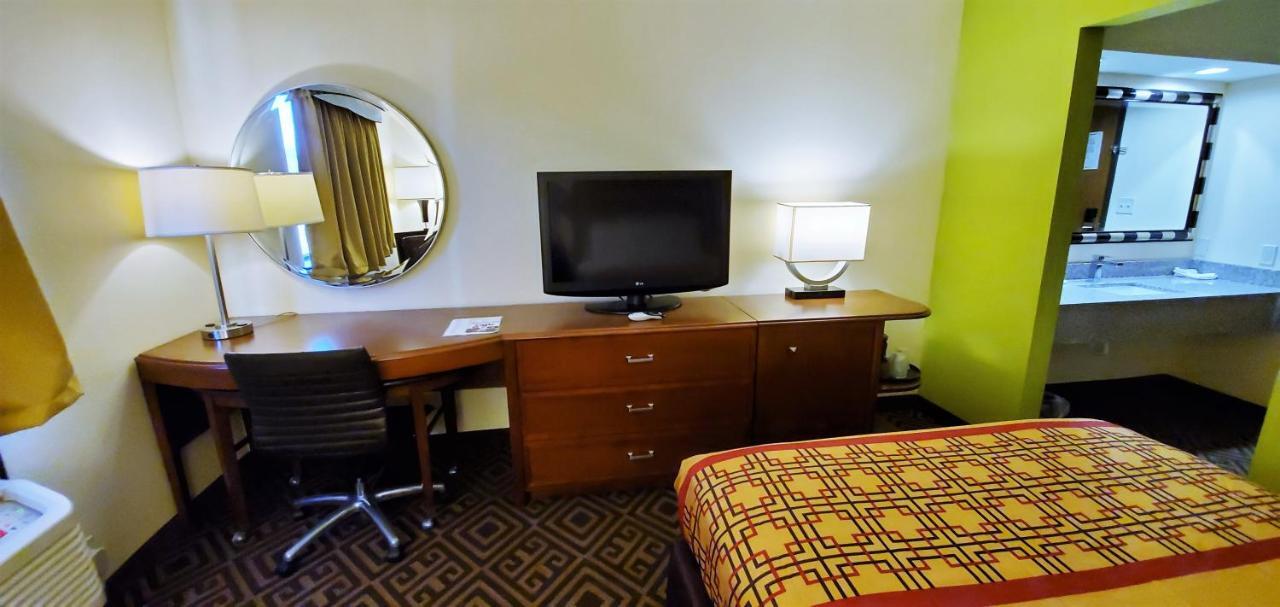 Travel Inn And Suites- Sikeston Miner I-55 Exit-67 エクステリア 写真