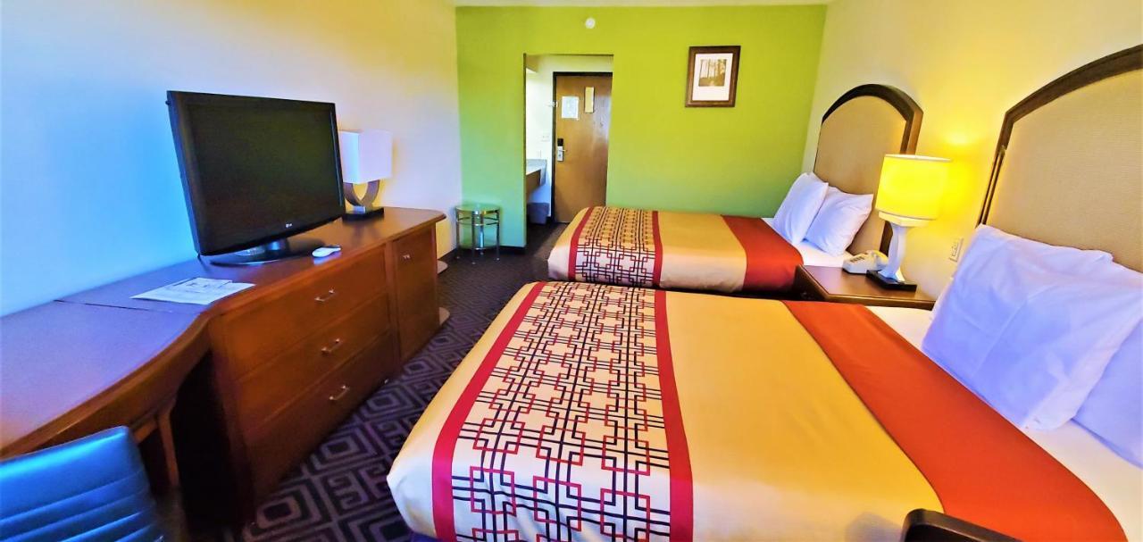 Travel Inn And Suites- Sikeston Miner I-55 Exit-67 エクステリア 写真